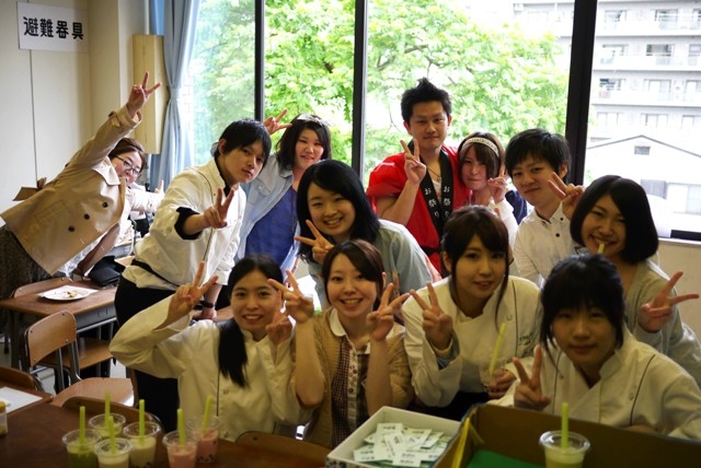 Scholarships to Live Dreams and Move Forward