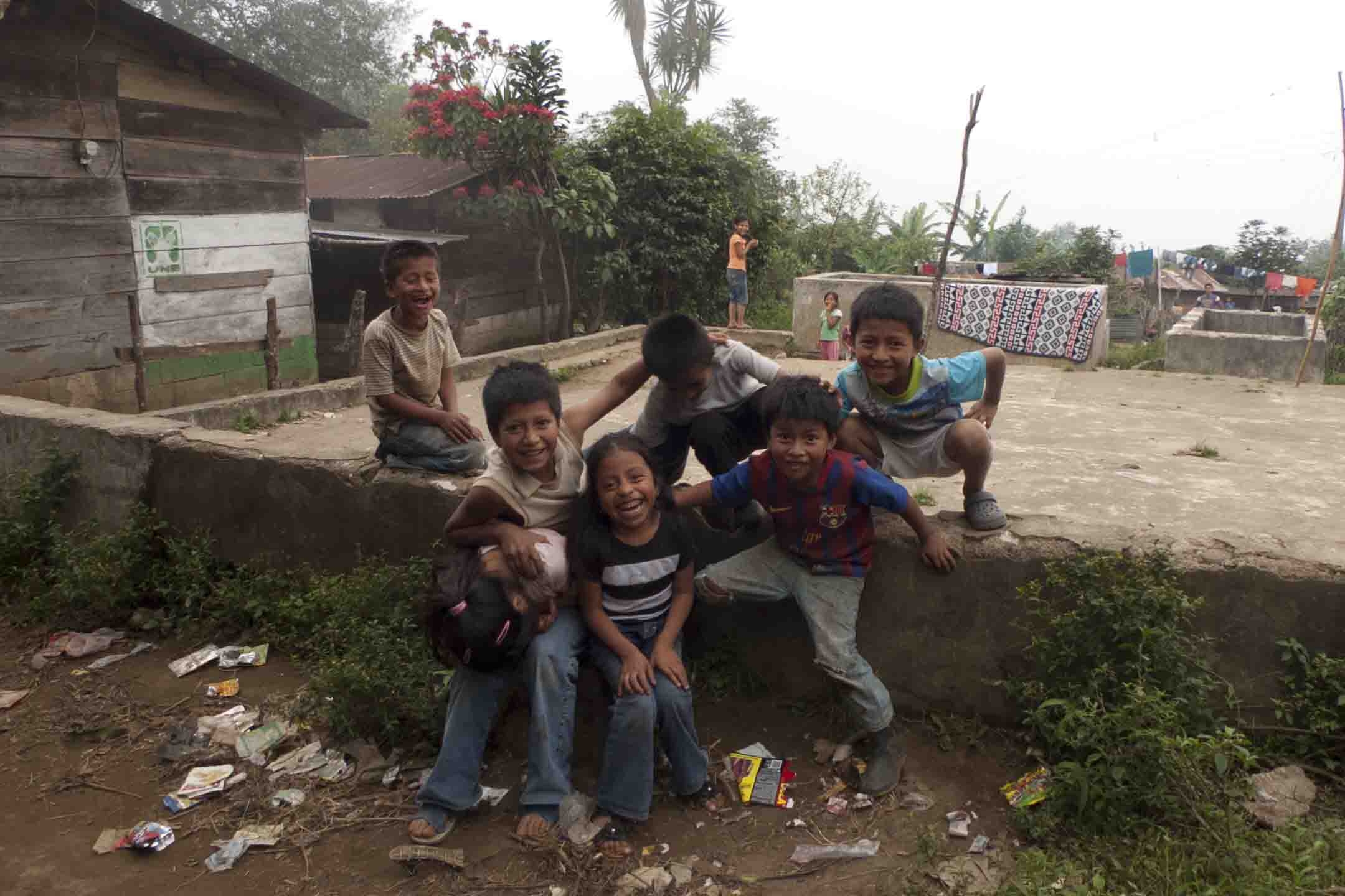 Feed children's bodies, minds and souls Pasajquim