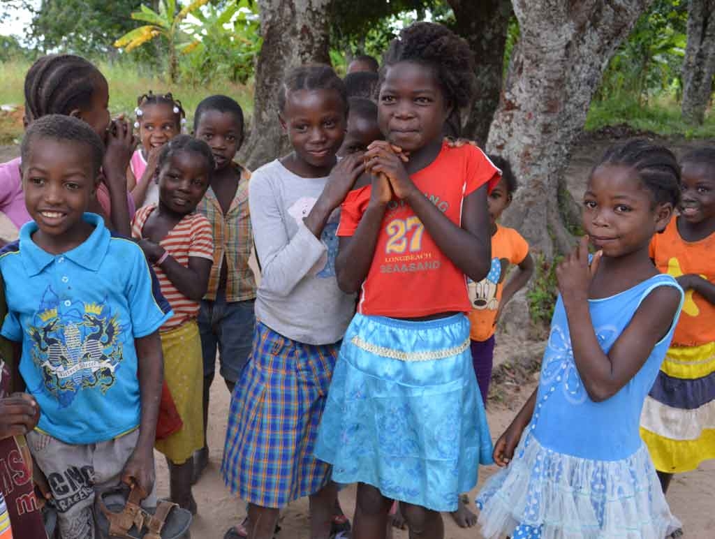 Give 100 Kids in Angola the Chance to Go to School