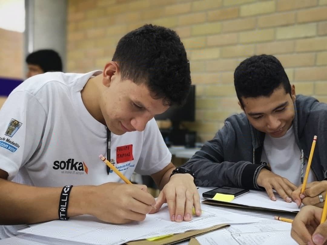 Empowering 2,000 youth for work in Latin America
