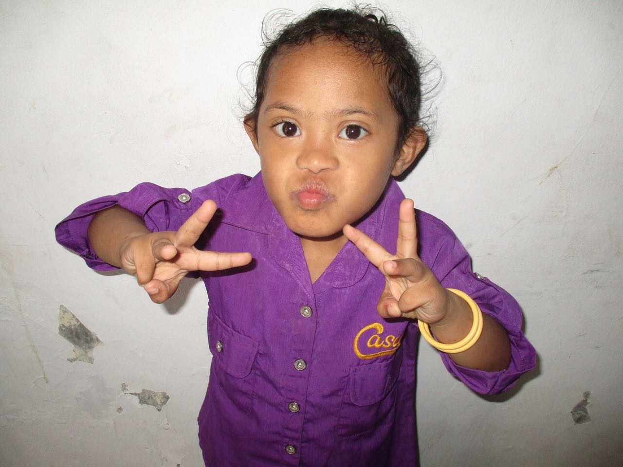 Equip School Health Unit in East Indonesia