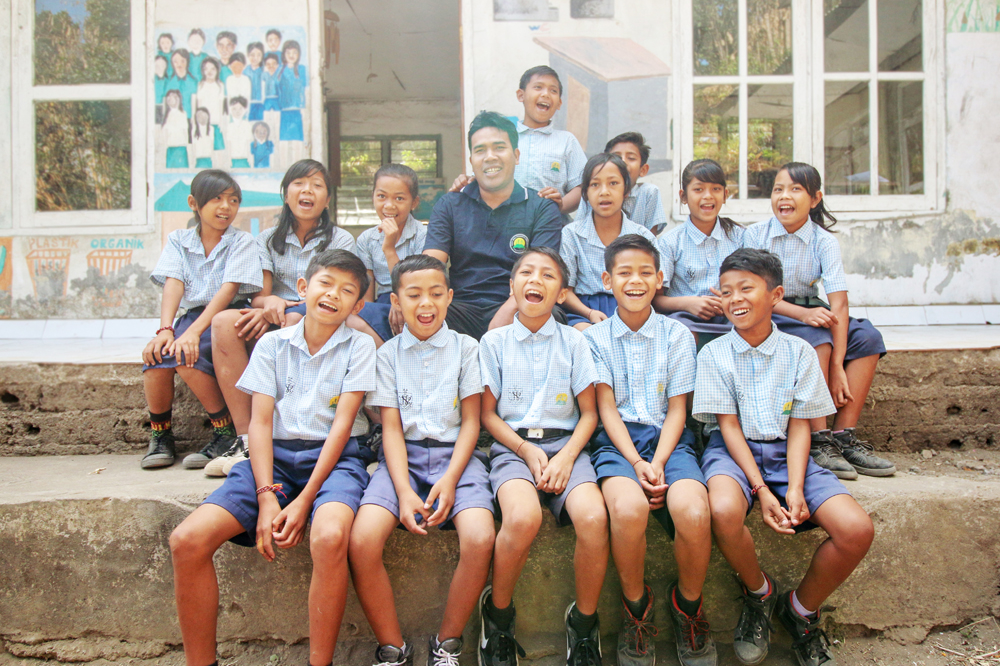 Support Teachers in Remote Village of East Bali