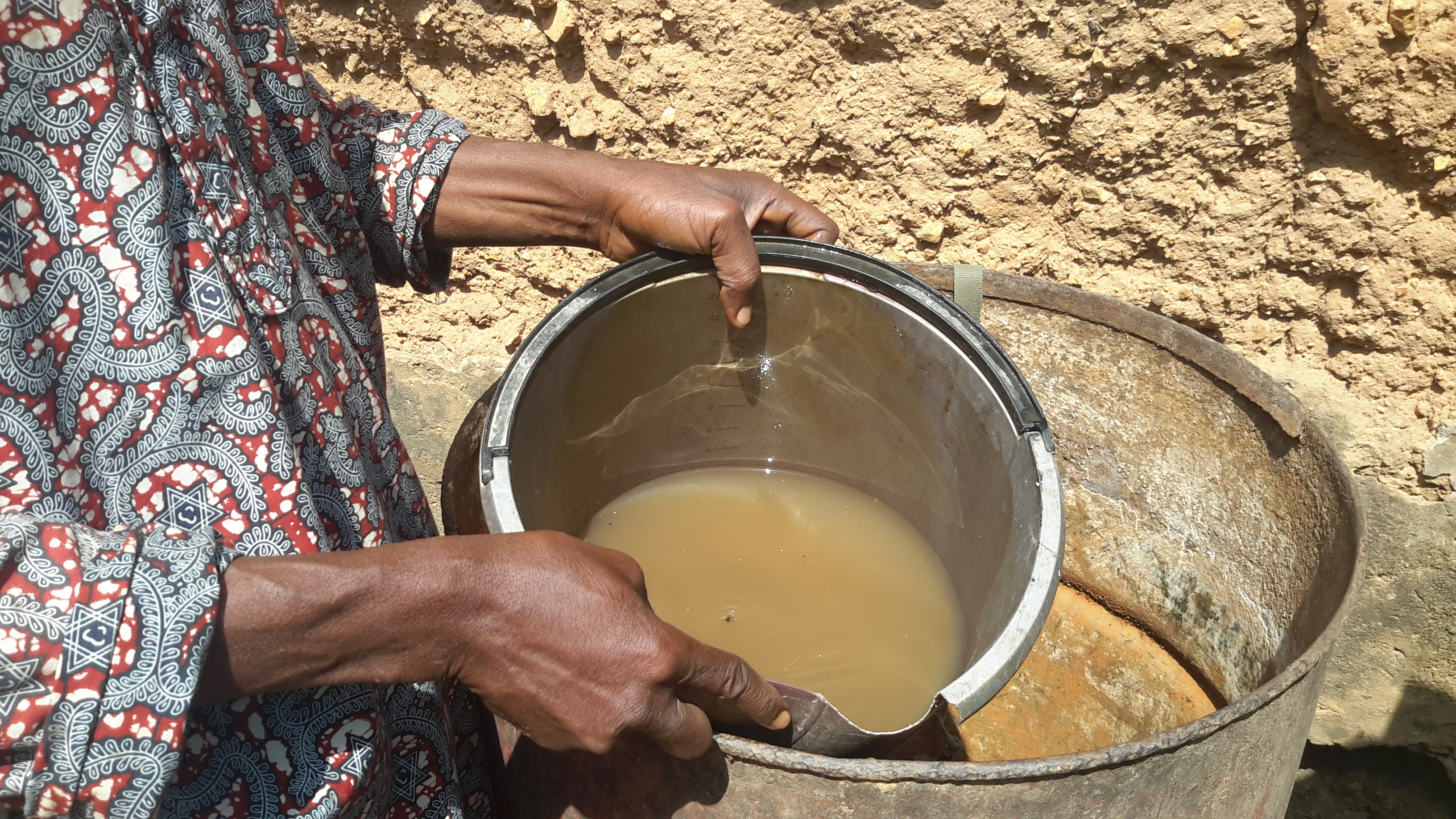 Empower 300 villagers in Ibadan slum, give water!