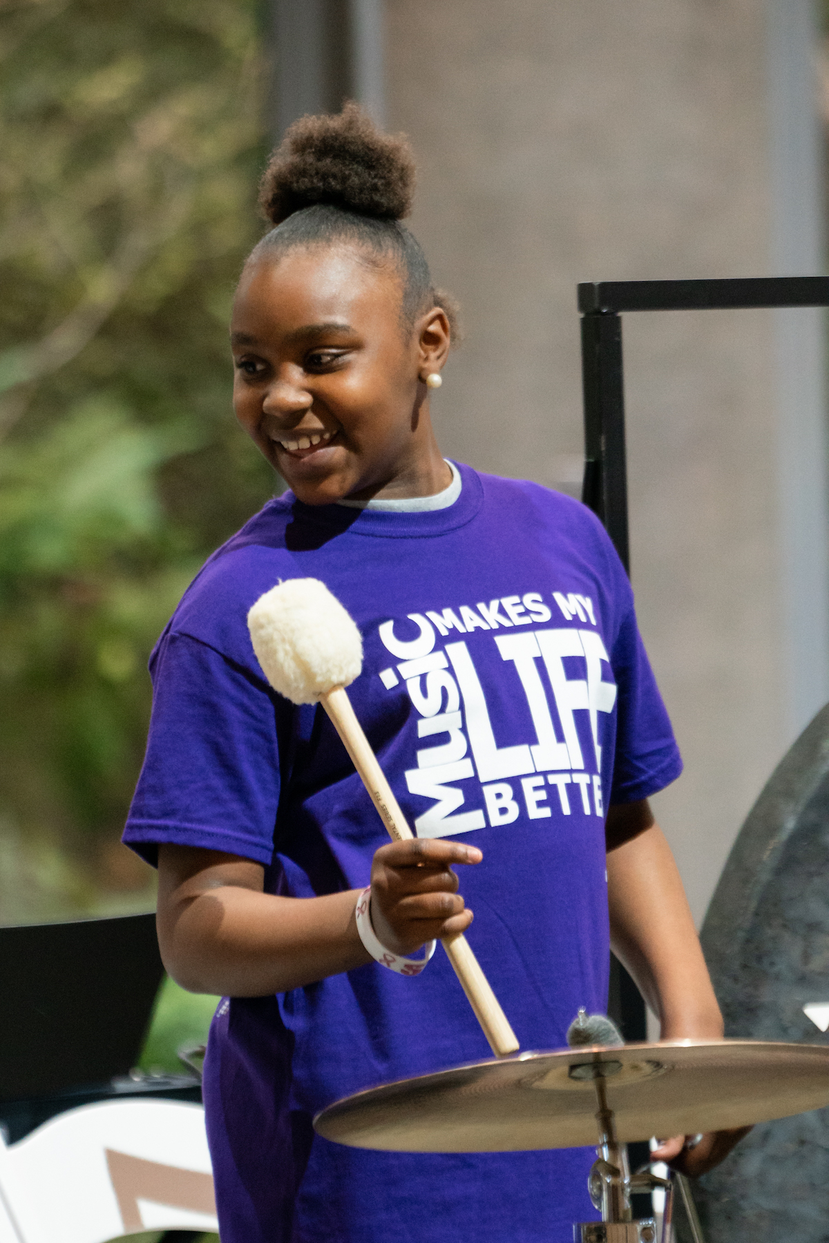 Give In-School Music Classes to Los Angeles Youth