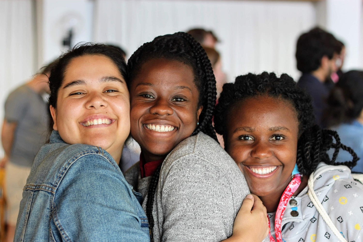 Support 1200+ Young Leaders in 180 Countries