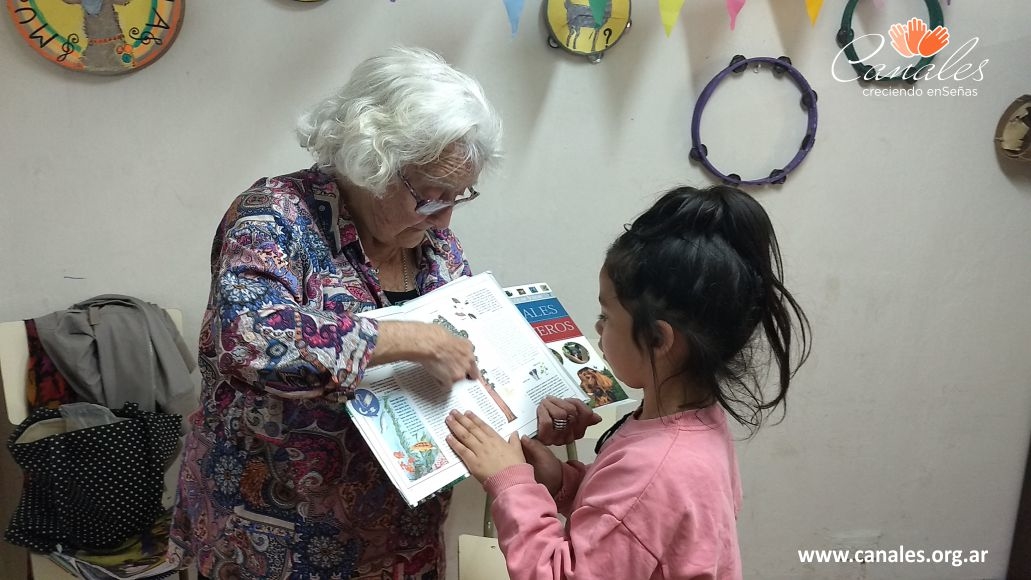 Help Deaf Children learn to read and write