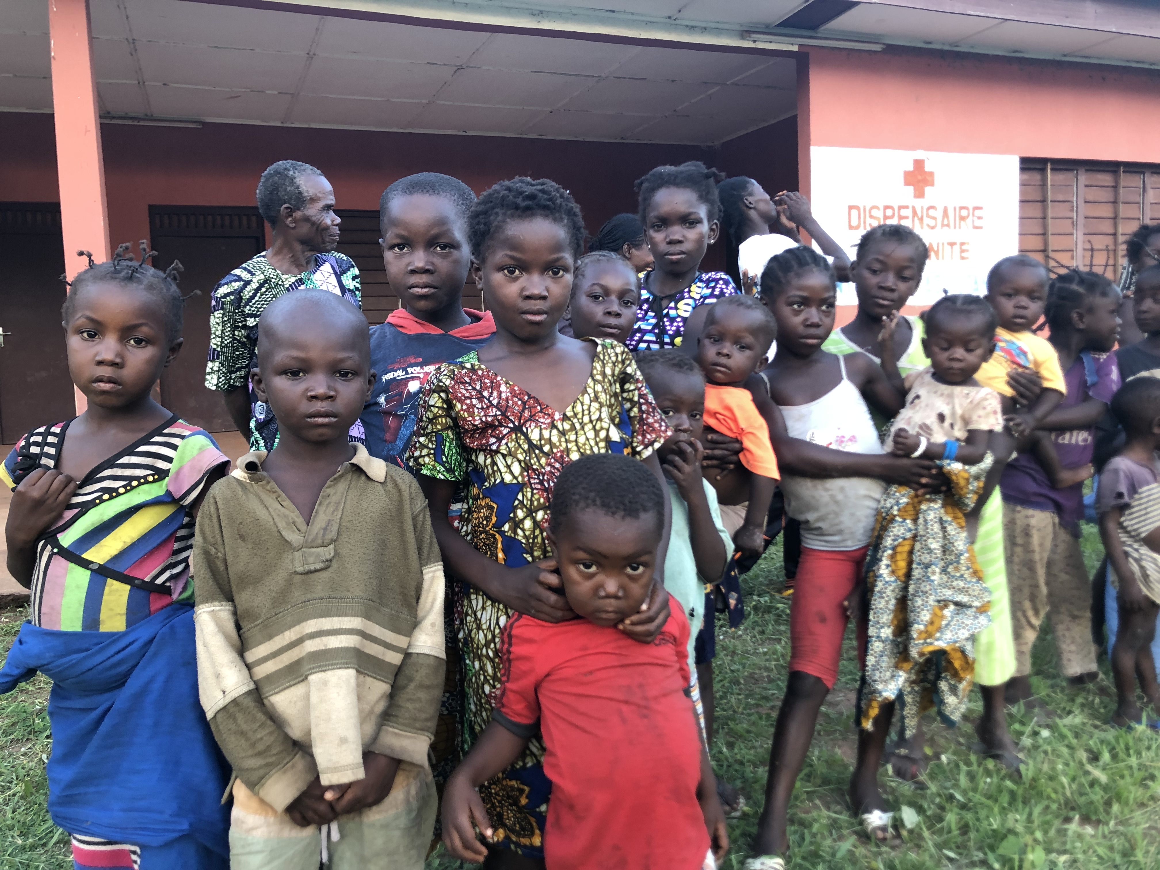 Bring water to health clinic, 500 villagers in CAR