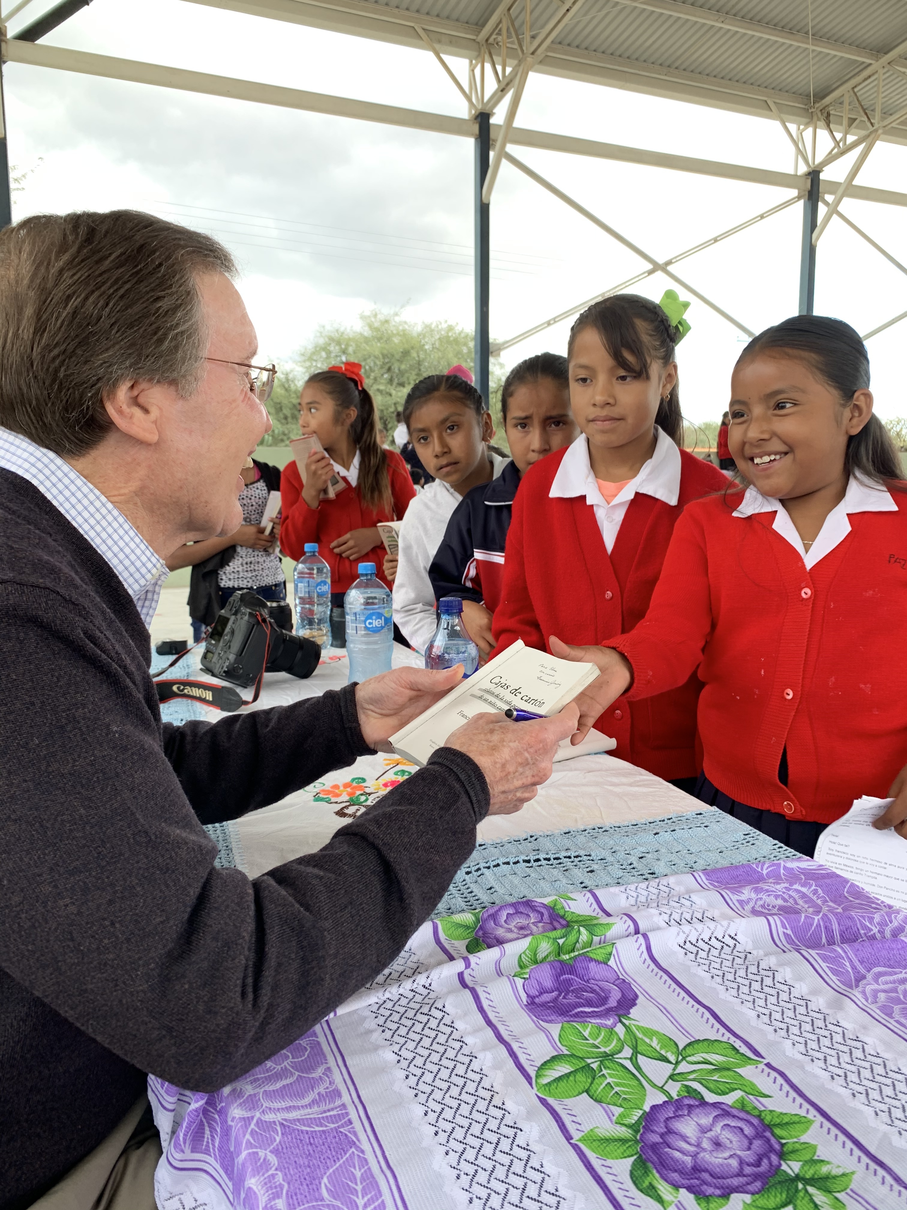 Big Reads in Mexico with 1,200 kids for 2020