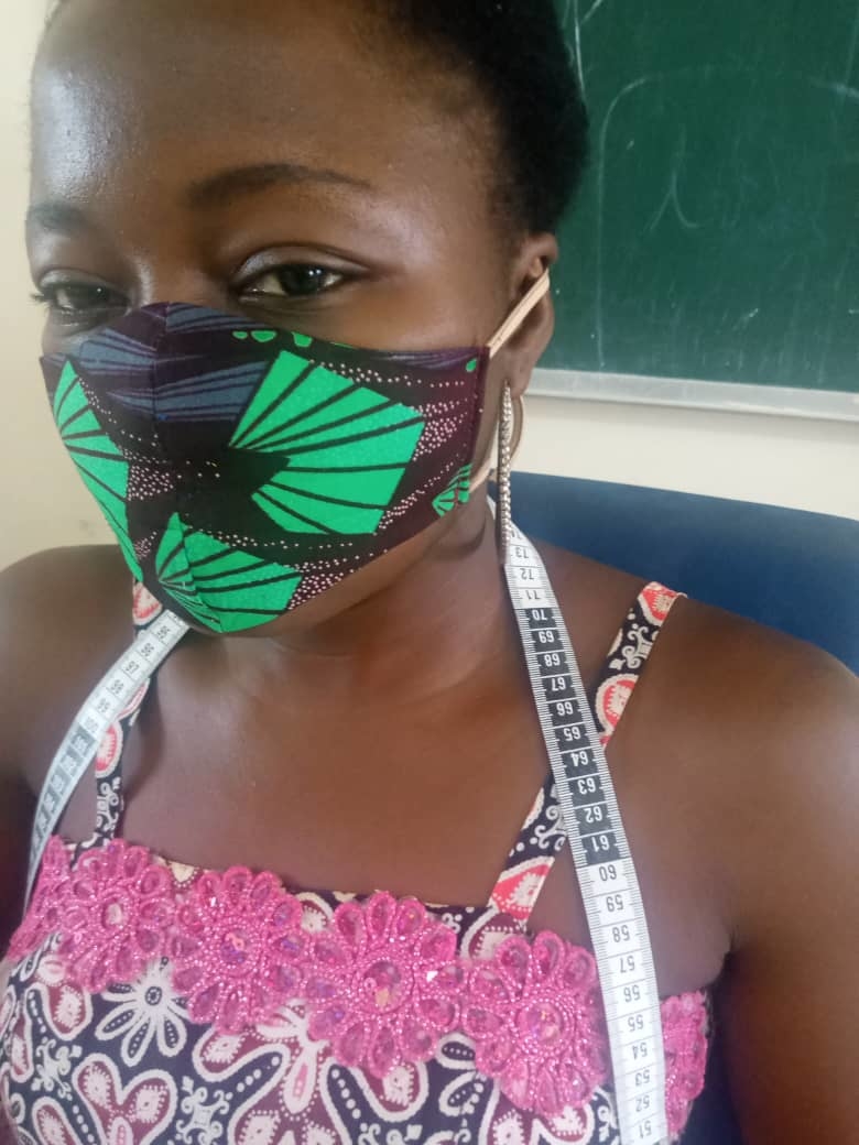 Help provide 10.000 masks for health personnel