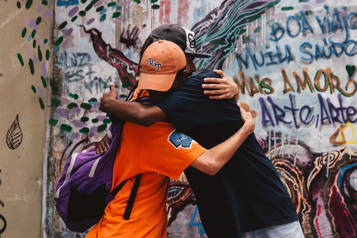 Help sheltered adolescents to live a worthy life