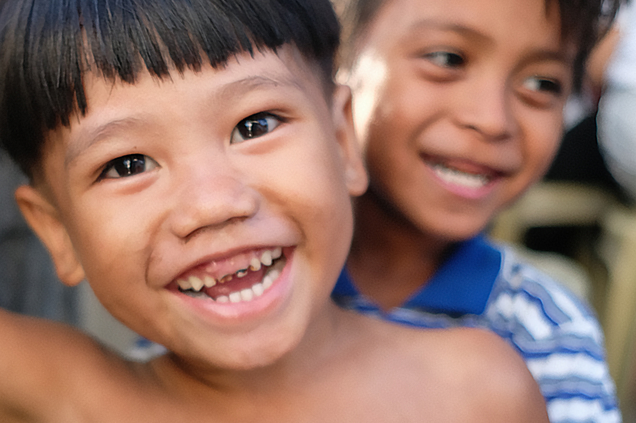 Medical Kit for 700 Children living in Cemetery