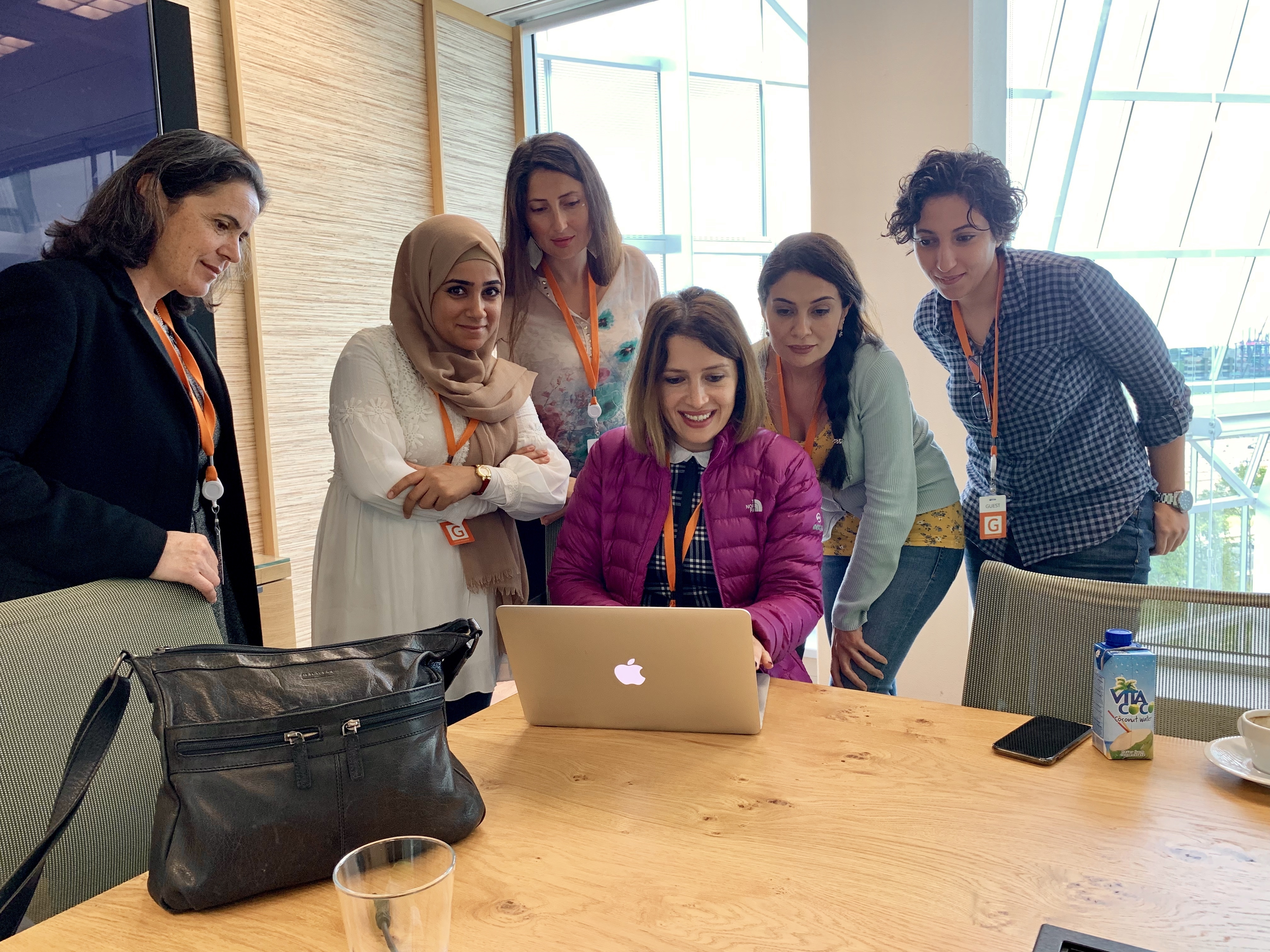 Empowering female newcomers with digital skills