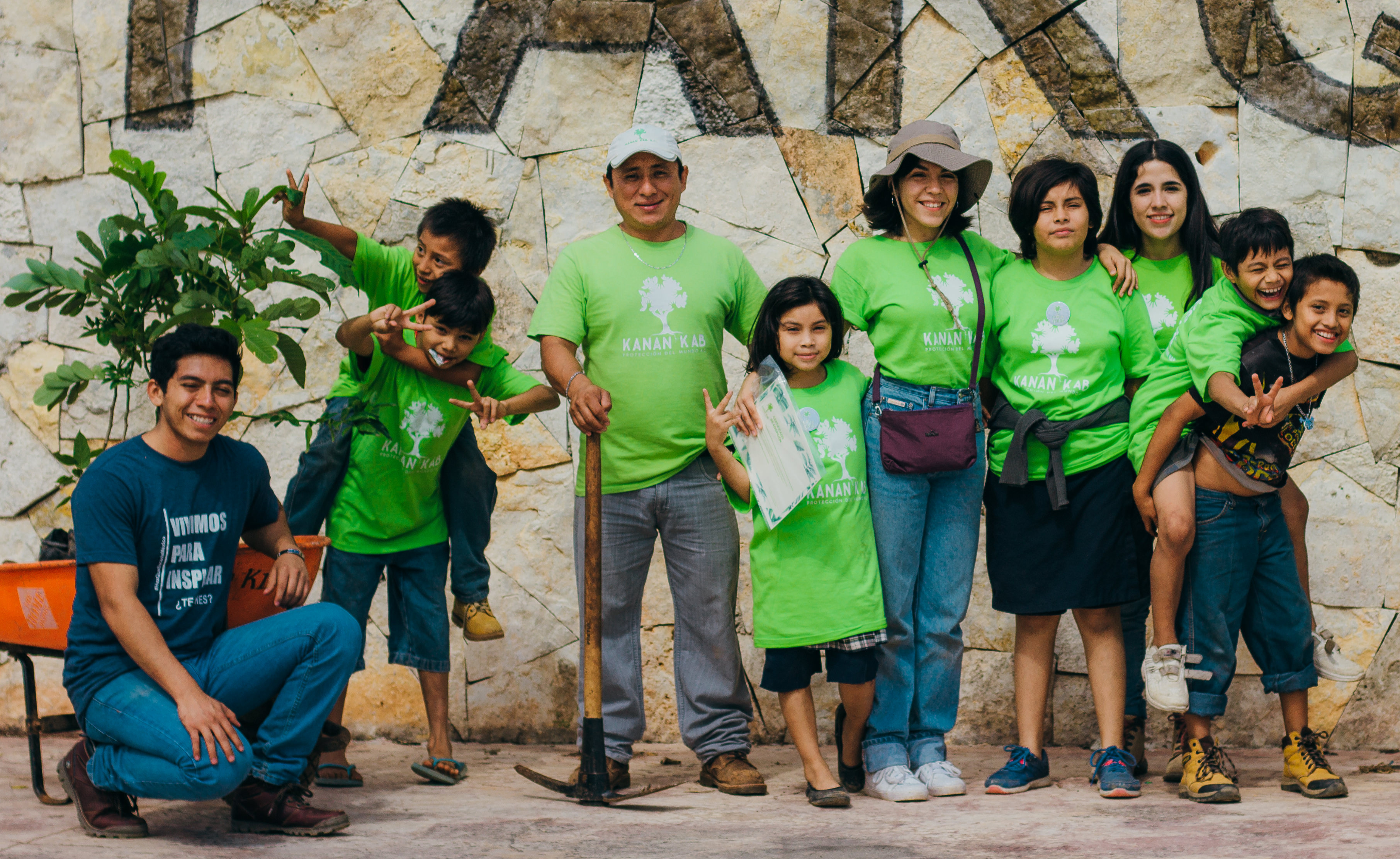 Support Foster to plant 4000 trees in Merida!