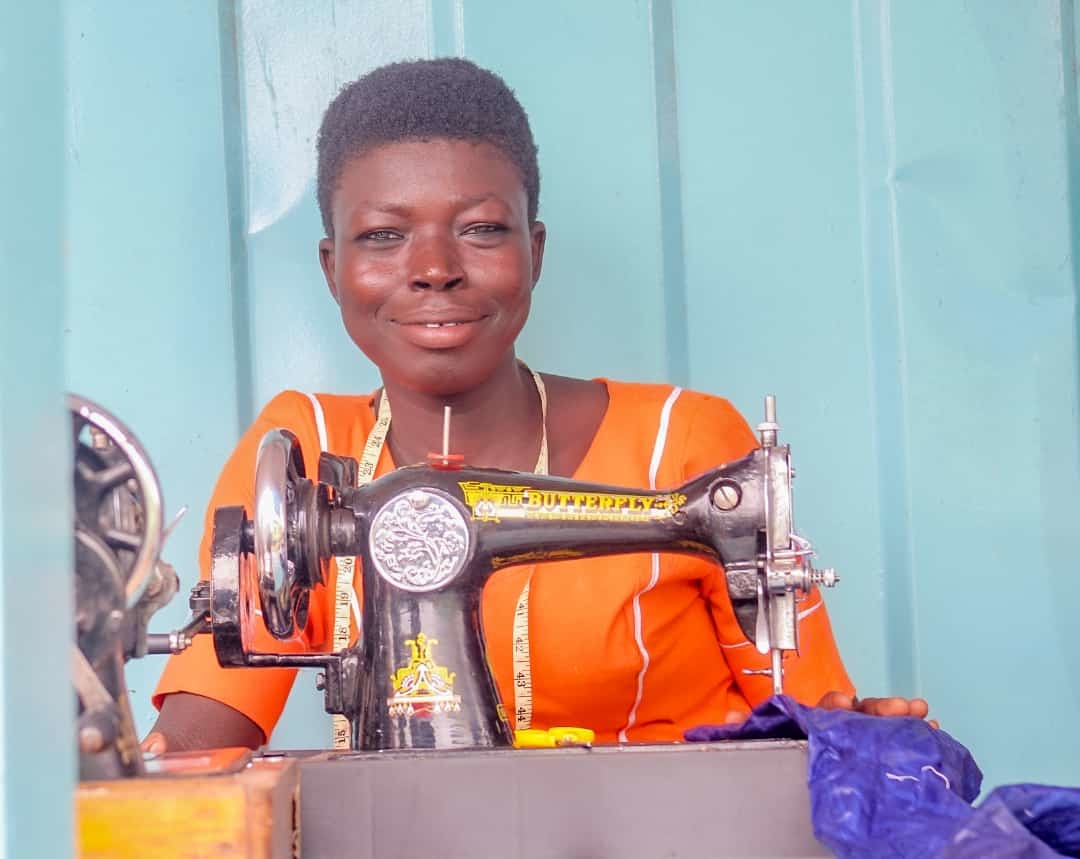 Give an education to 100 teenage mothers in Ghana