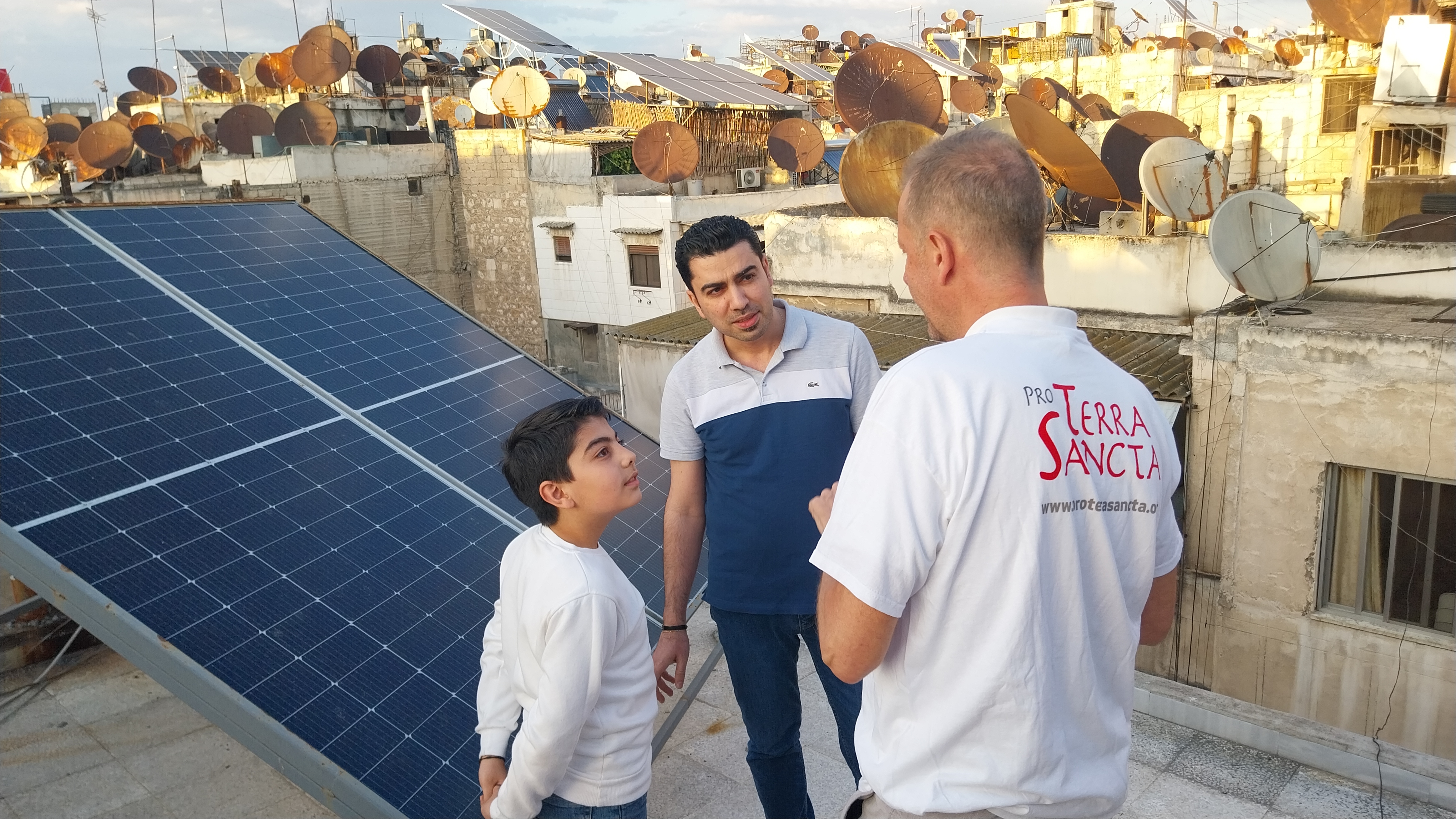 Solar panels for families in Syria