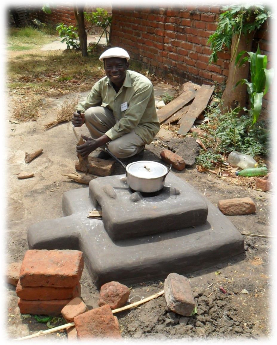 Cooking on more efficient clay stoves