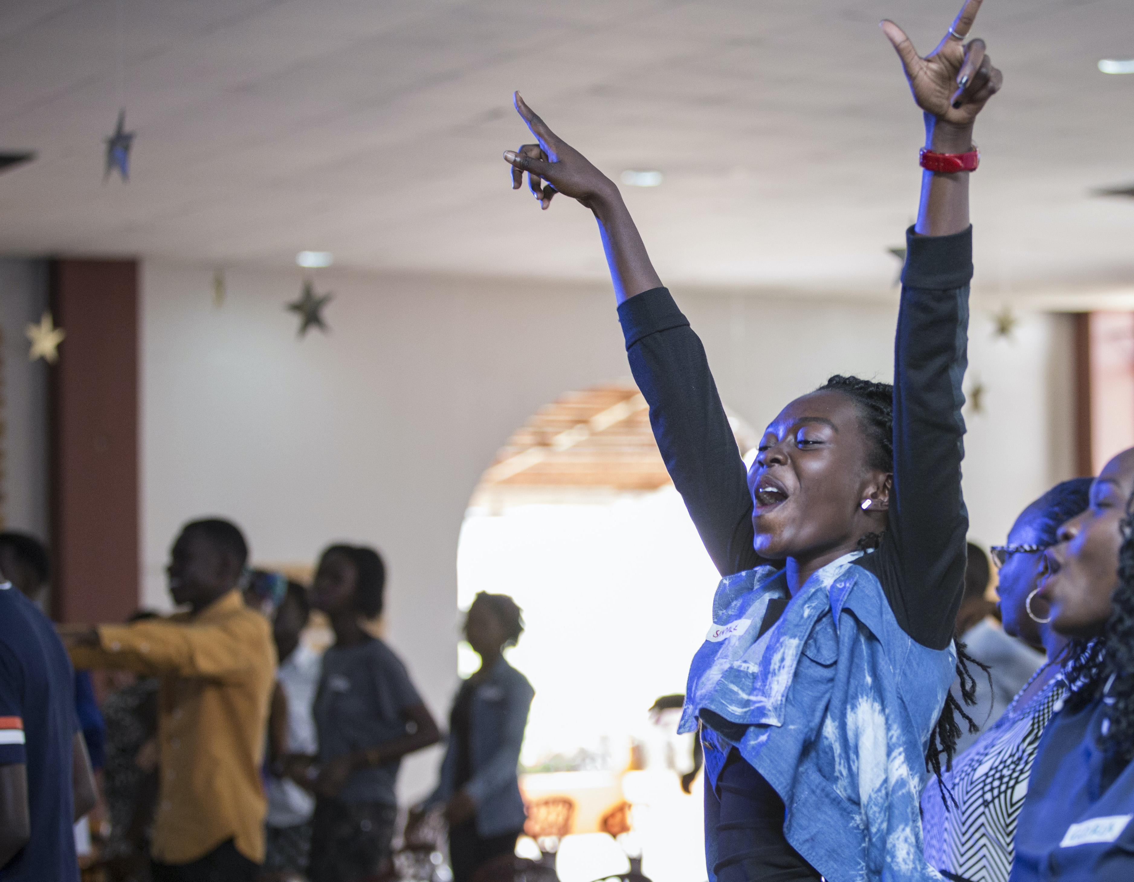 Train 700 Youth to become Builders of Peace.