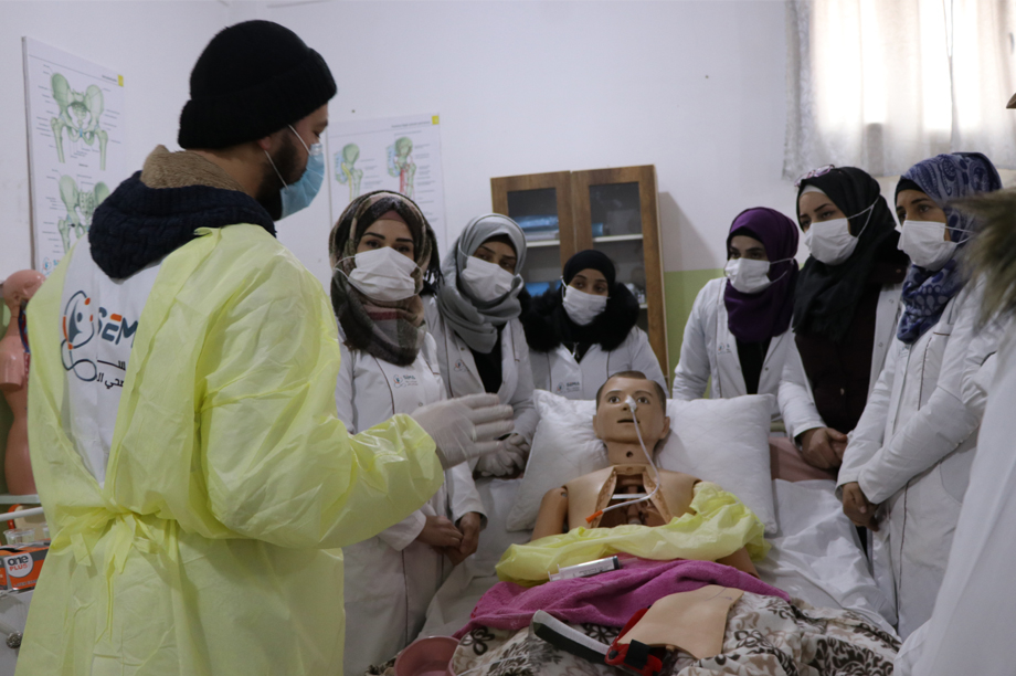 Support 100 of Life Savers in Syria