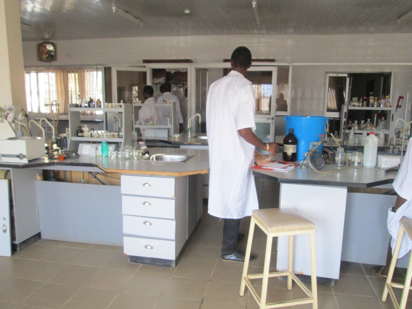 Support Laboratories in Burkina Faso & Zimbabwe