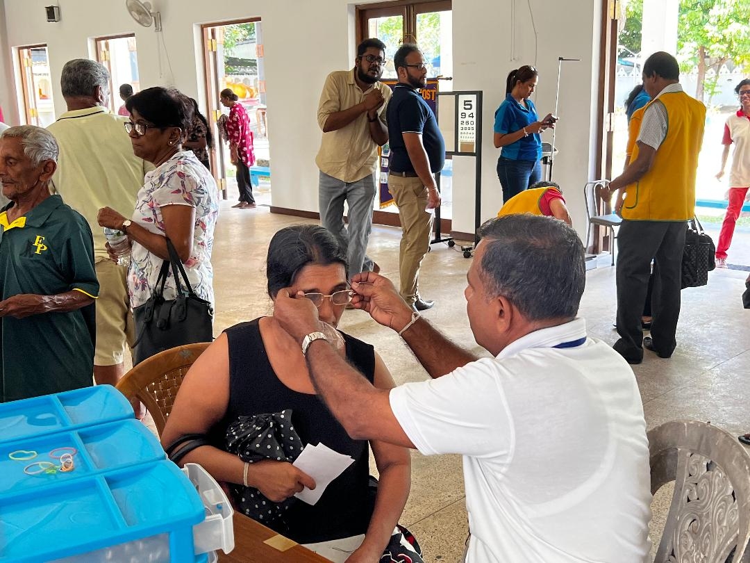 Support Sri Lankan Hospitals' urgent medical needs