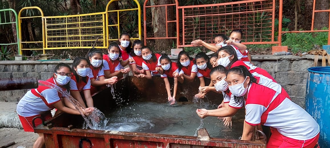 Provide fresh water for poor girls in Guatemala