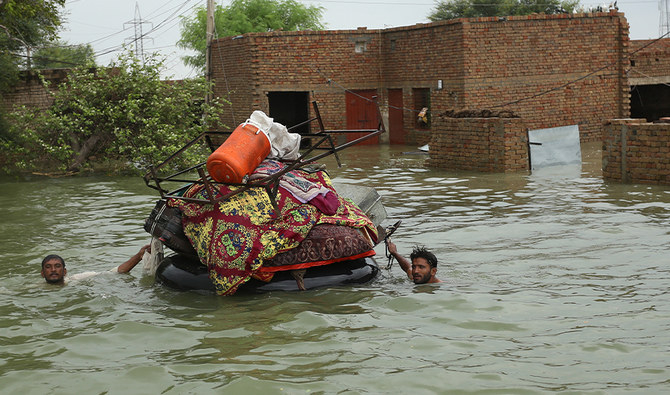 Flood-affected Pakistani families call for help