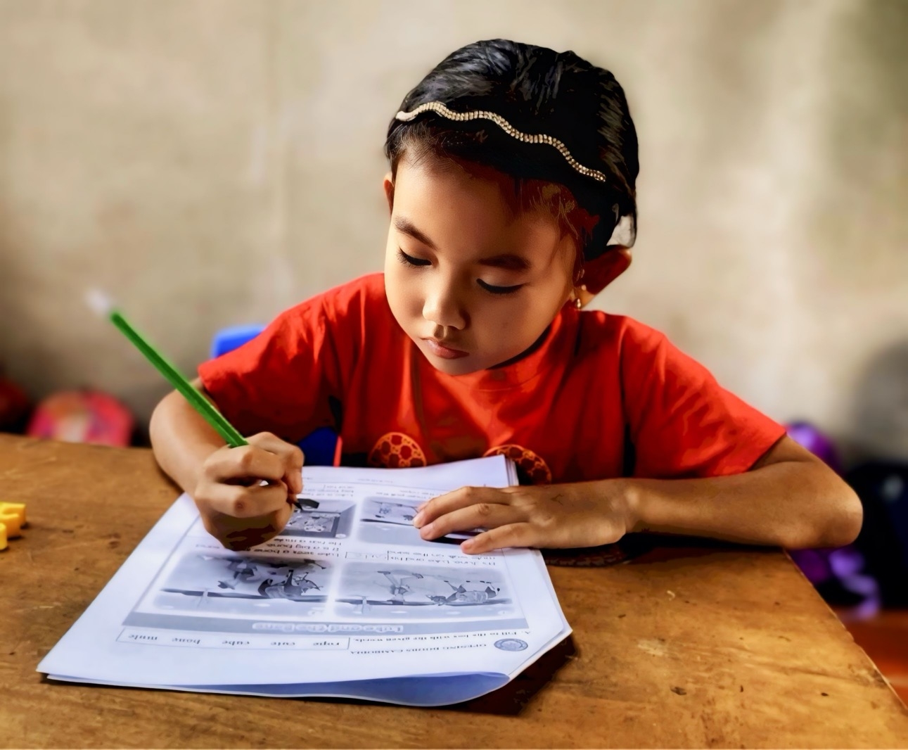 Empower Cambodian children with English language