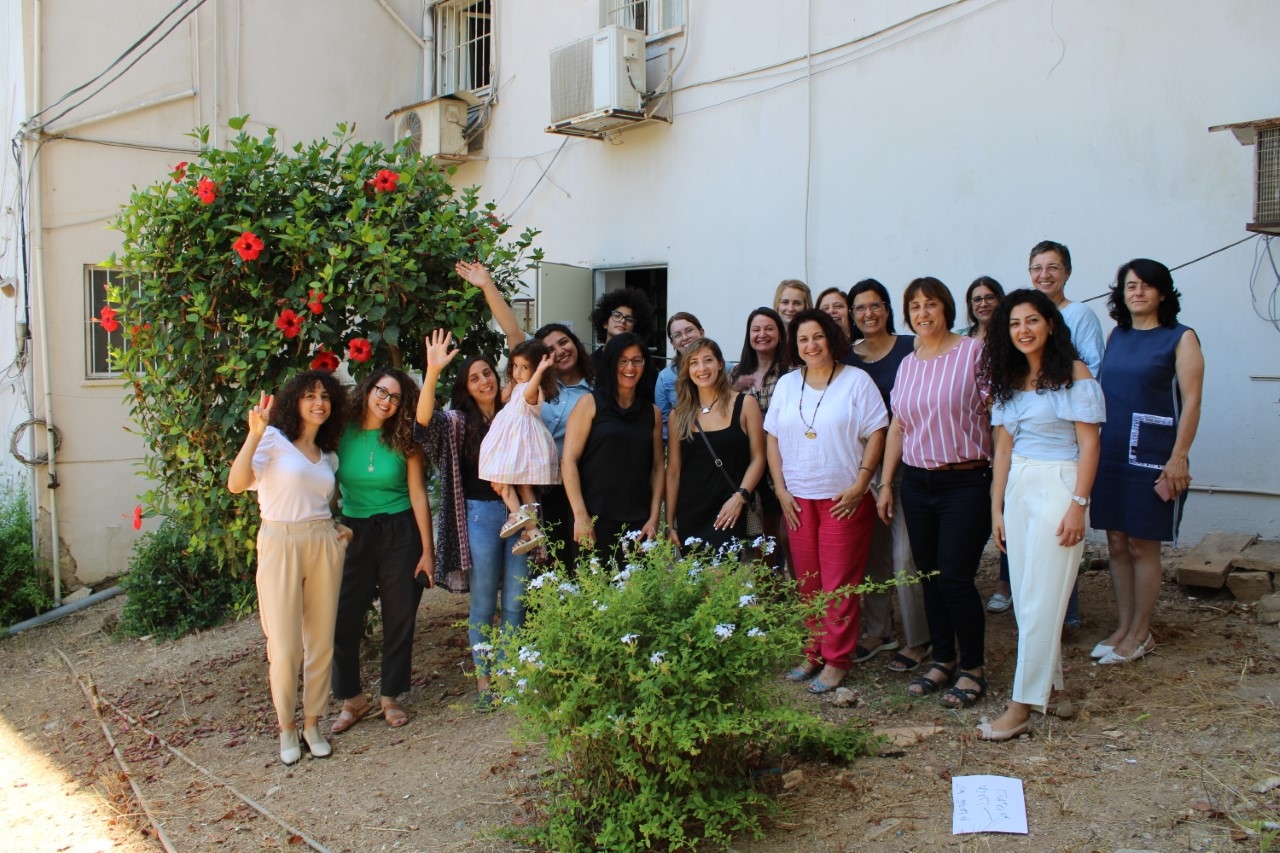 End digital violence against Palestinian women