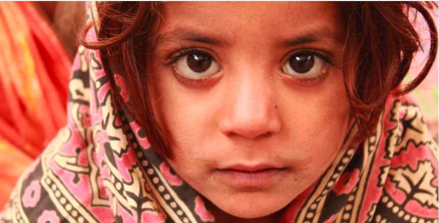 Give Health Services to Pakistan Flood Victims