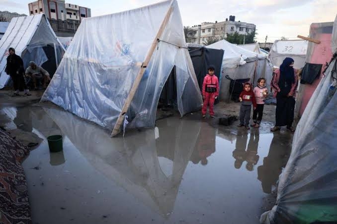 Keep Displaced Families Warm in Gaza This Winter