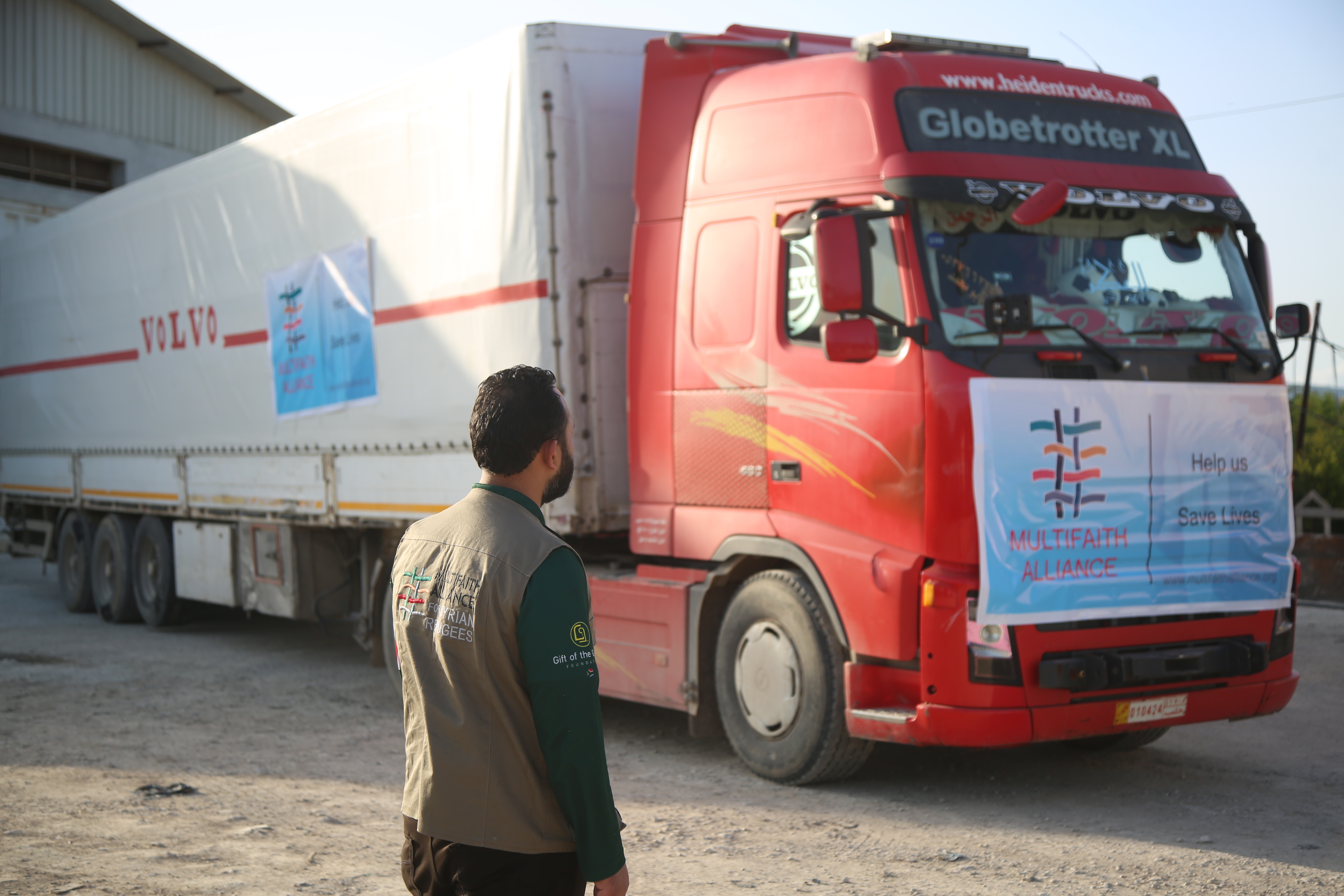 Emergency hygiene kits for Syrian communities