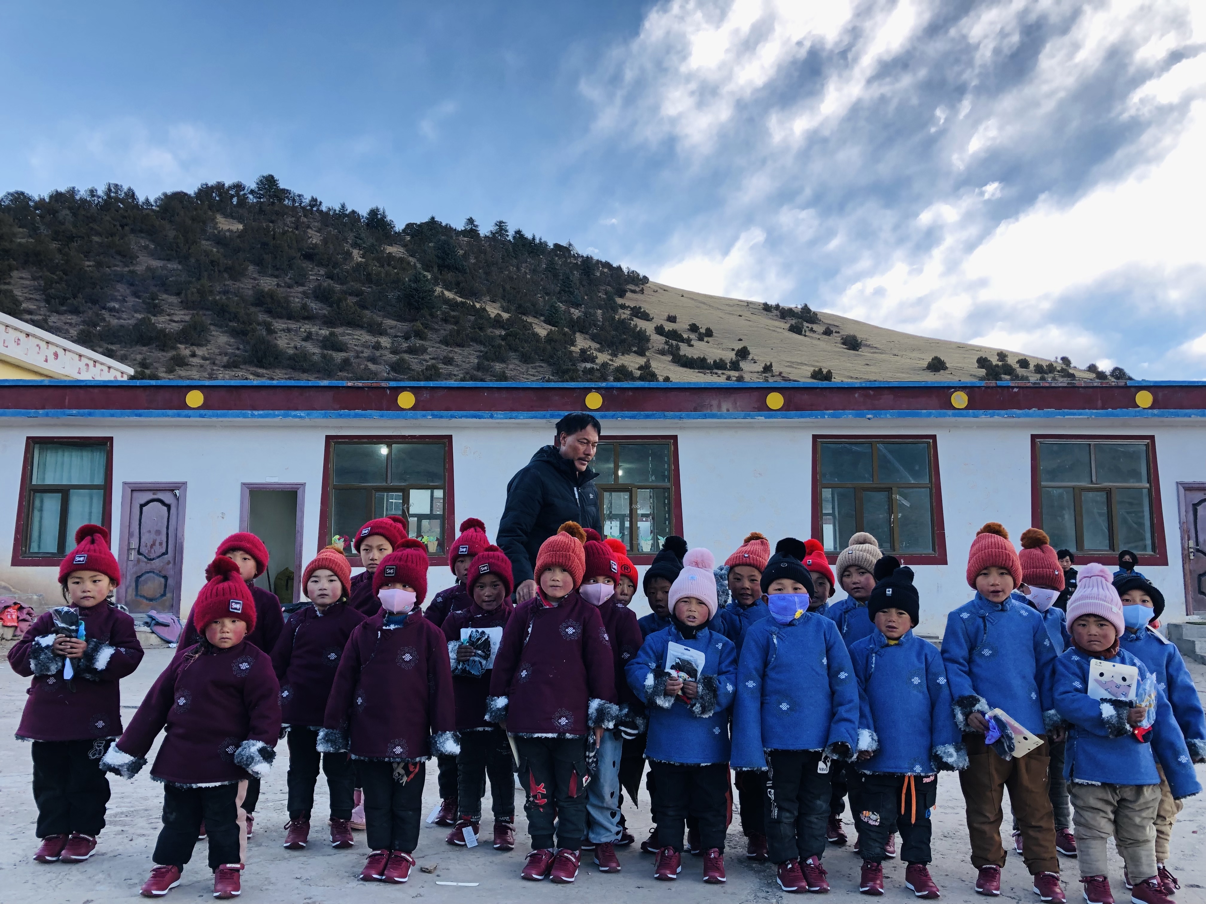 Warm Winter Clothes for Tibetan Nomadic Students