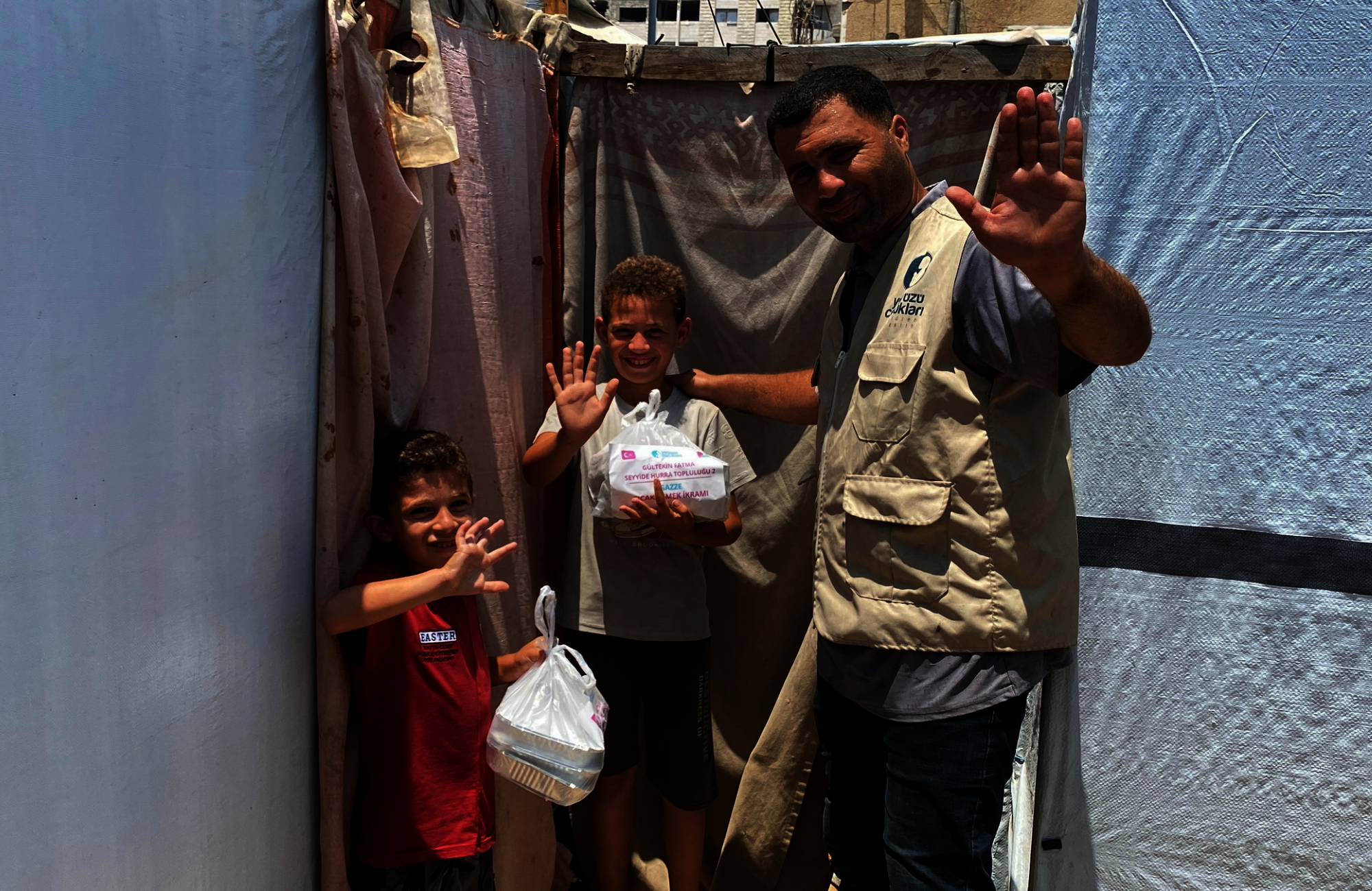 Hot Meal Distribution in Gaza