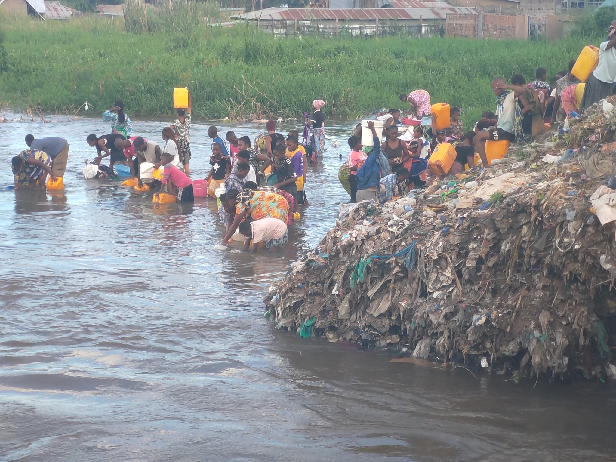 End Cholera  and other diseases Kalemie in DRCongo