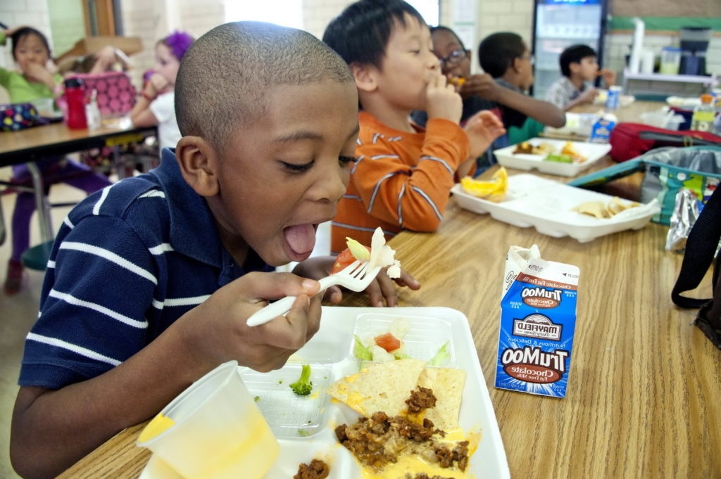 End School Lunch Debt for 2,000 US Children!