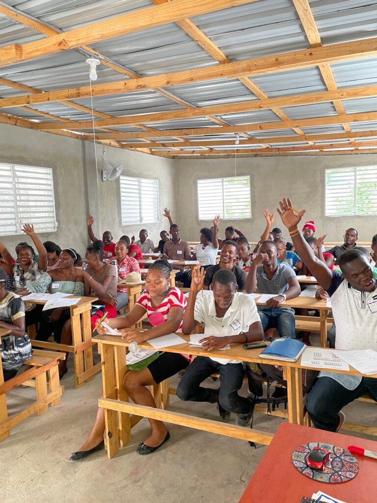 Support teachers and education in Haiti