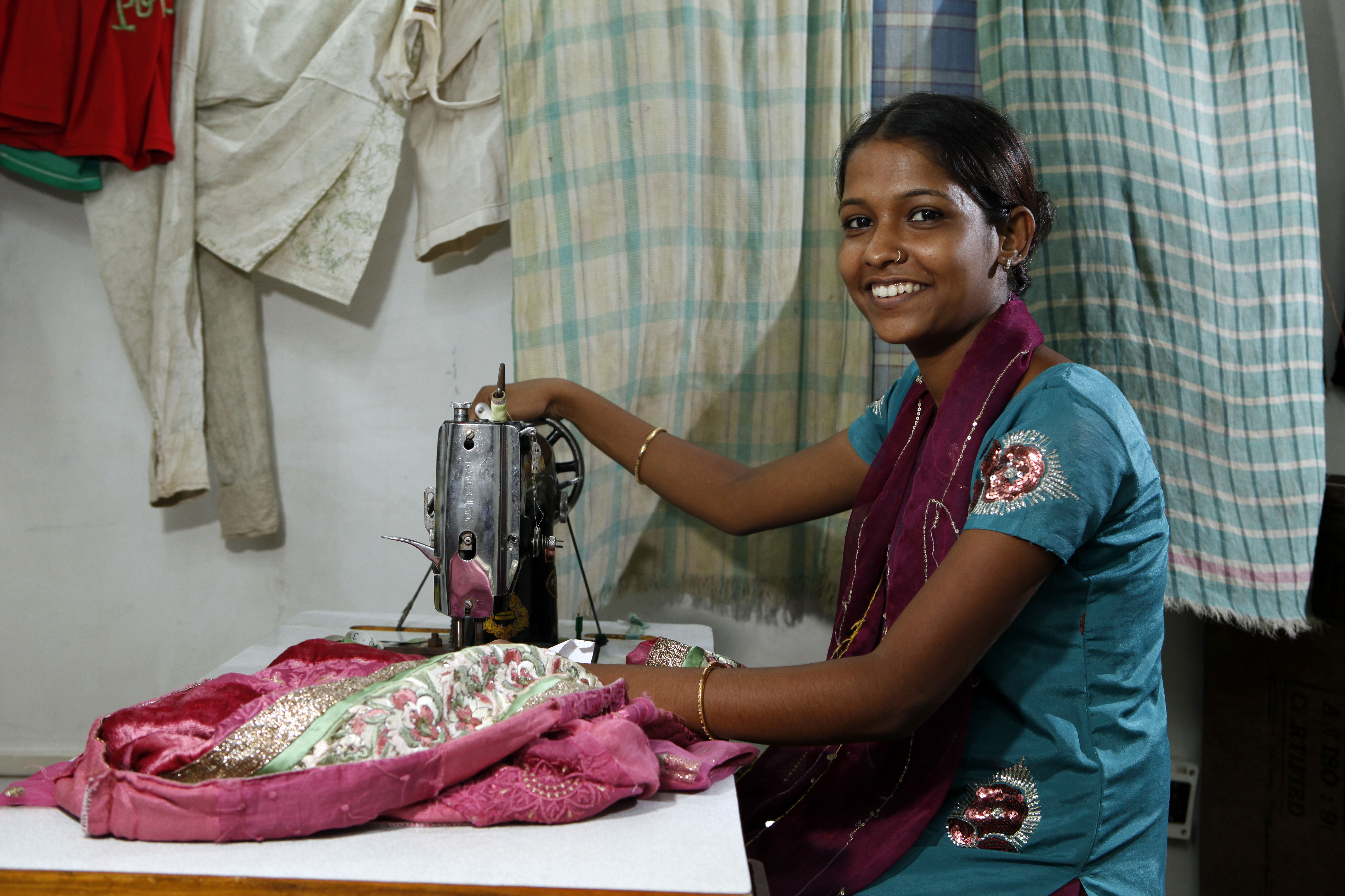Tailoring Skills for 50 Girls in Kolkata, India