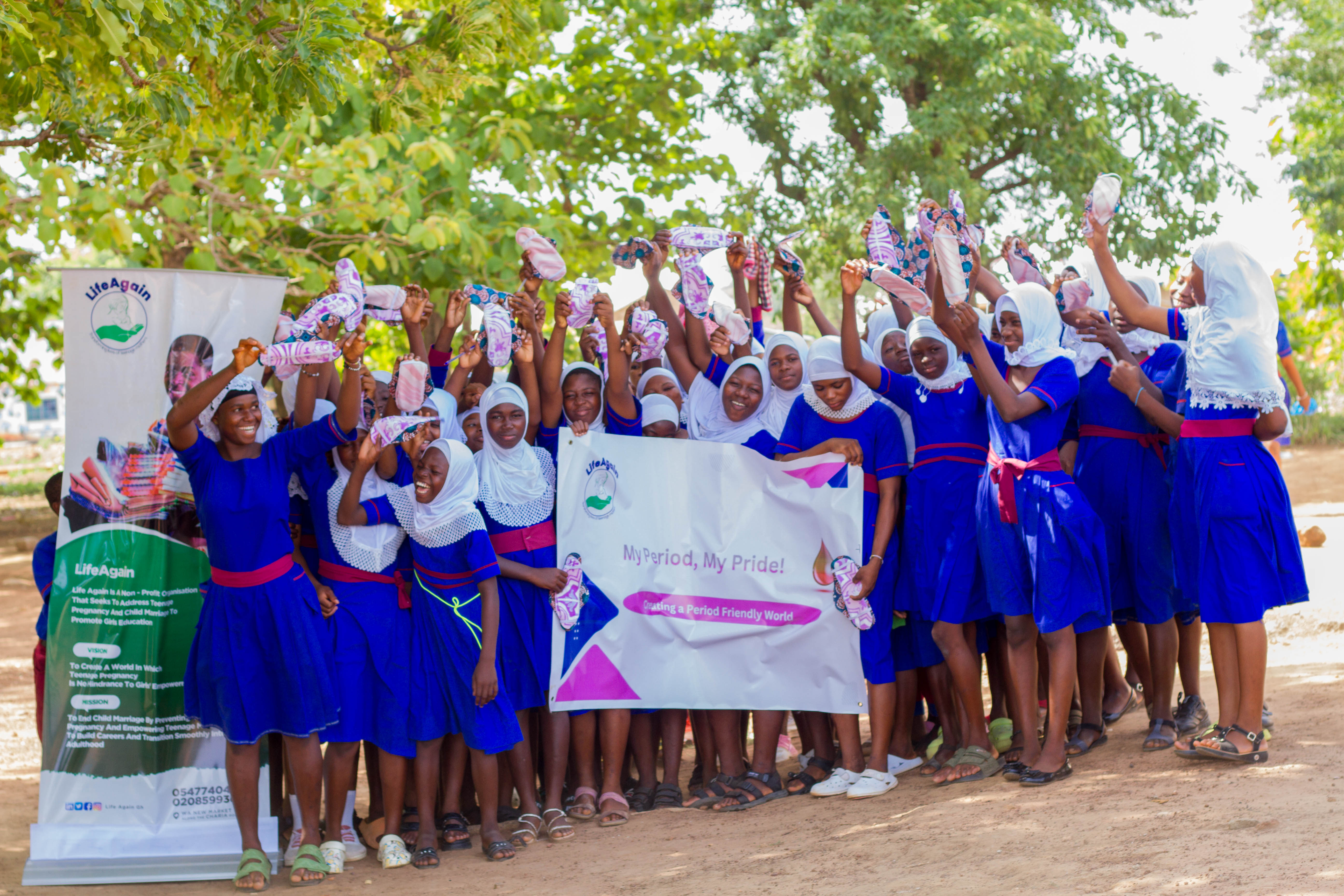 Give a sanitary pad to keep a girl in Ghana in Sch
