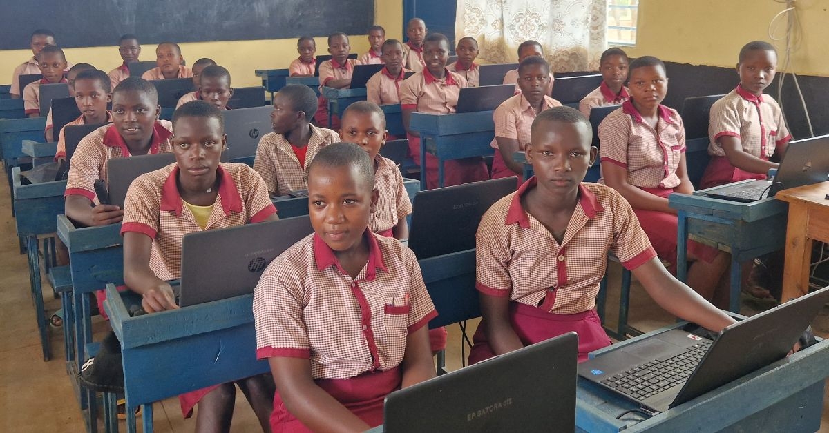 Train rural youth in Rwanda to develop software!