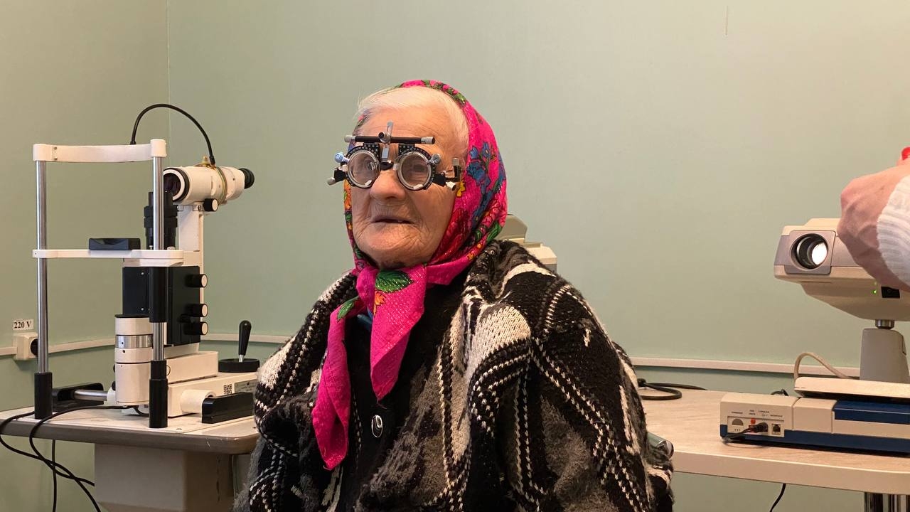 Helping to restore sight to the elderly