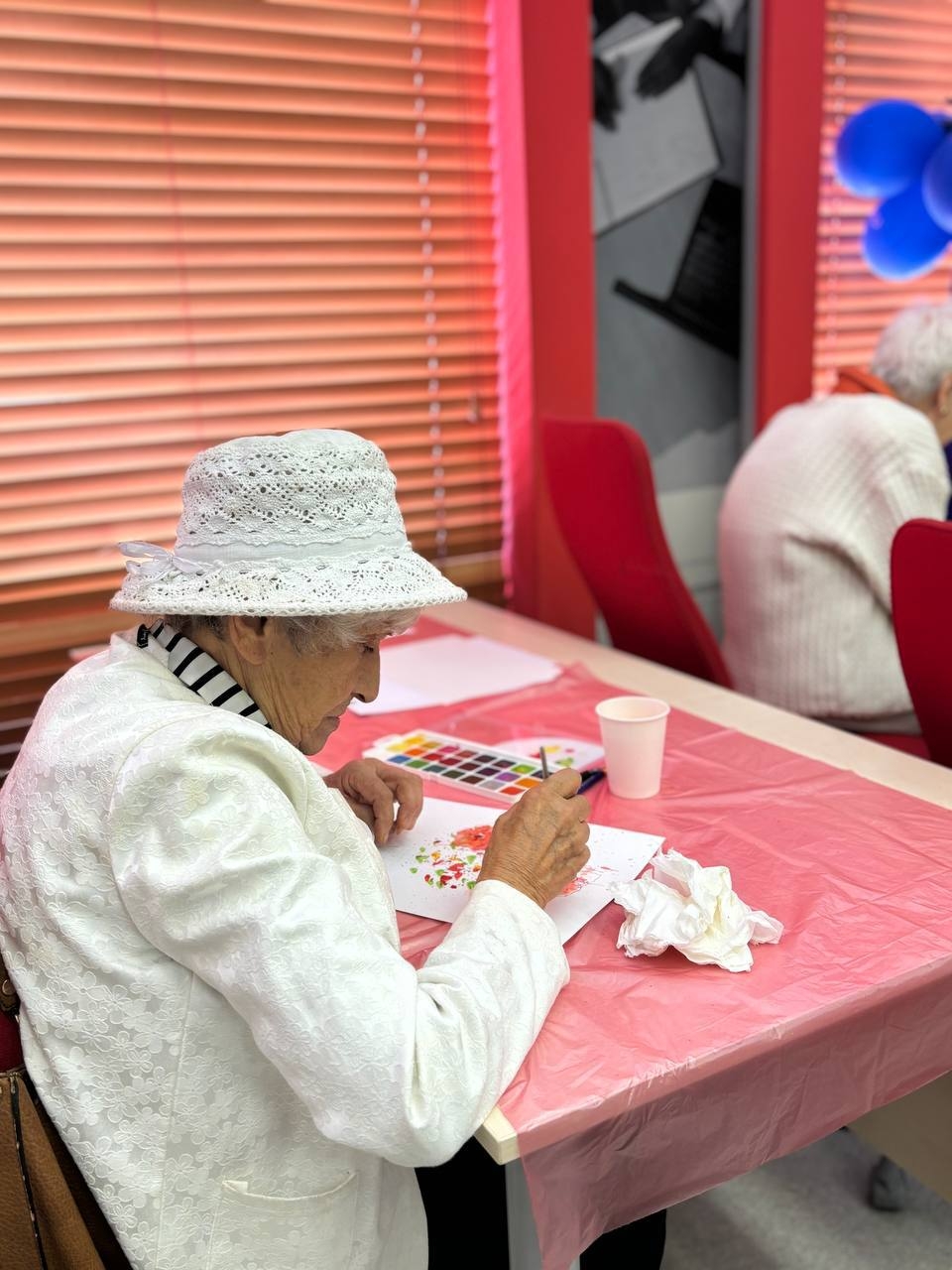 Educational hub: knowledge without age