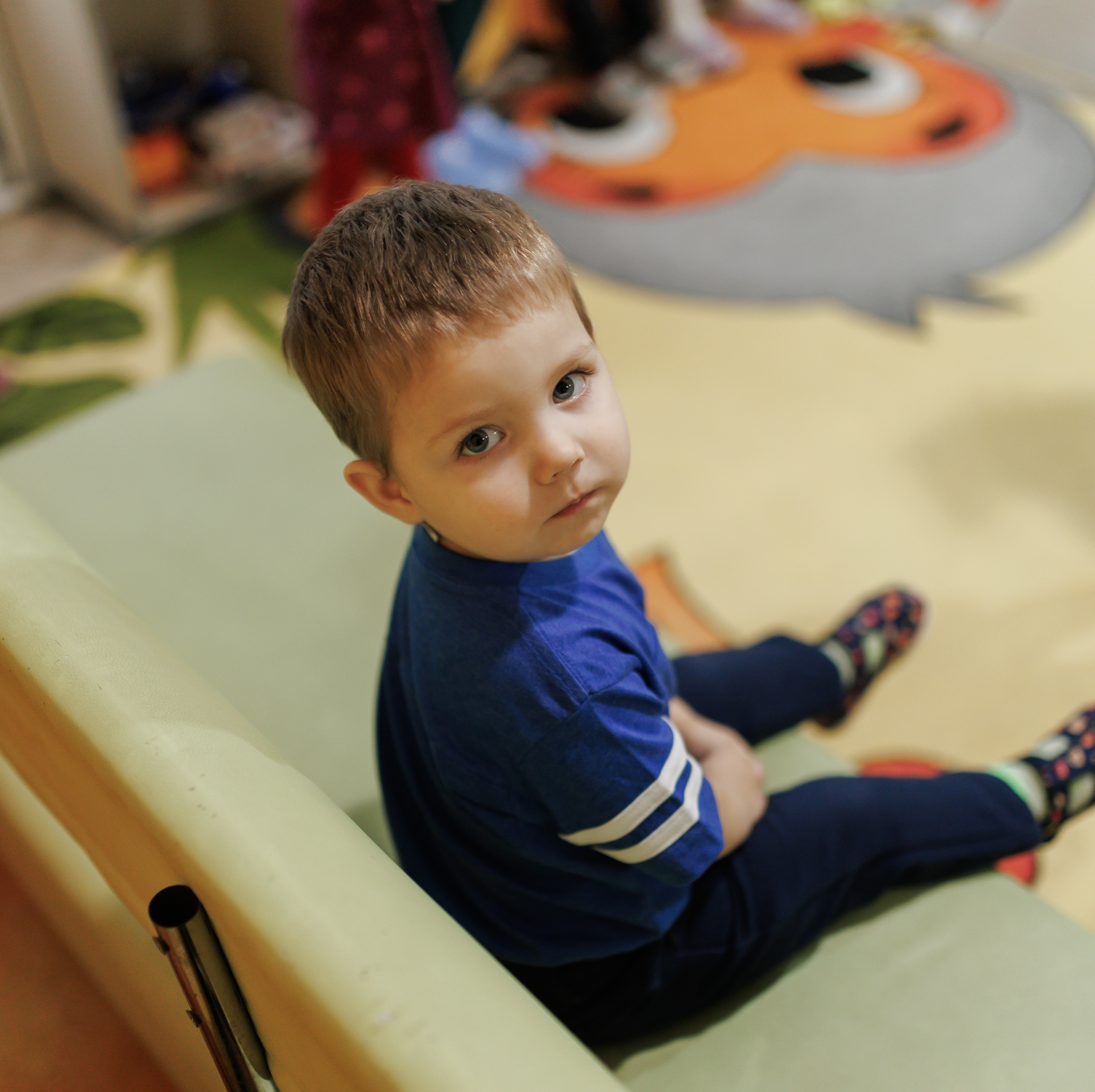 Help families raising orphans in wartime Ukraine