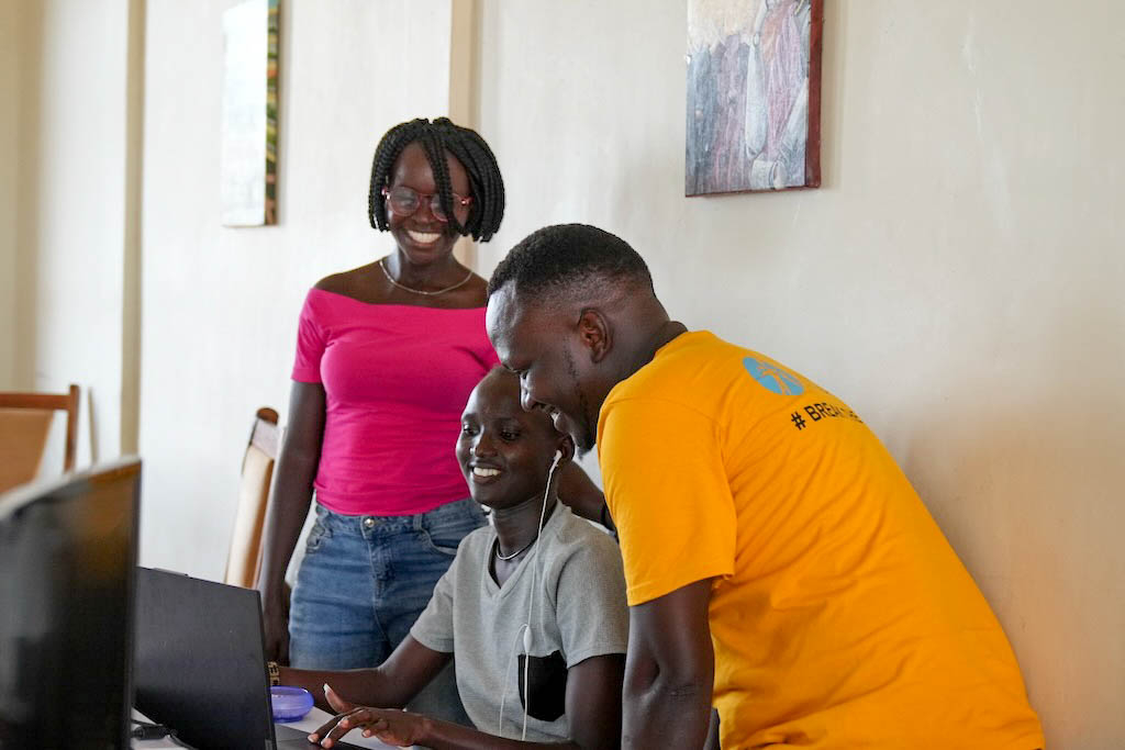 Support IT Education for Remote Semi-Arid Africa