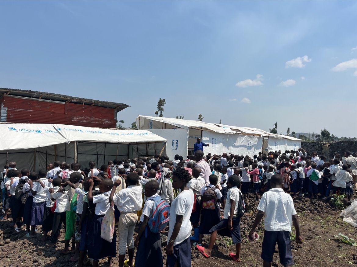 Build Classrooms and Toilets for 600 Kids in Congo