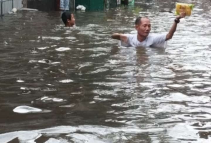 Quick Relief  To 448  Storm-hit Informal Settlers