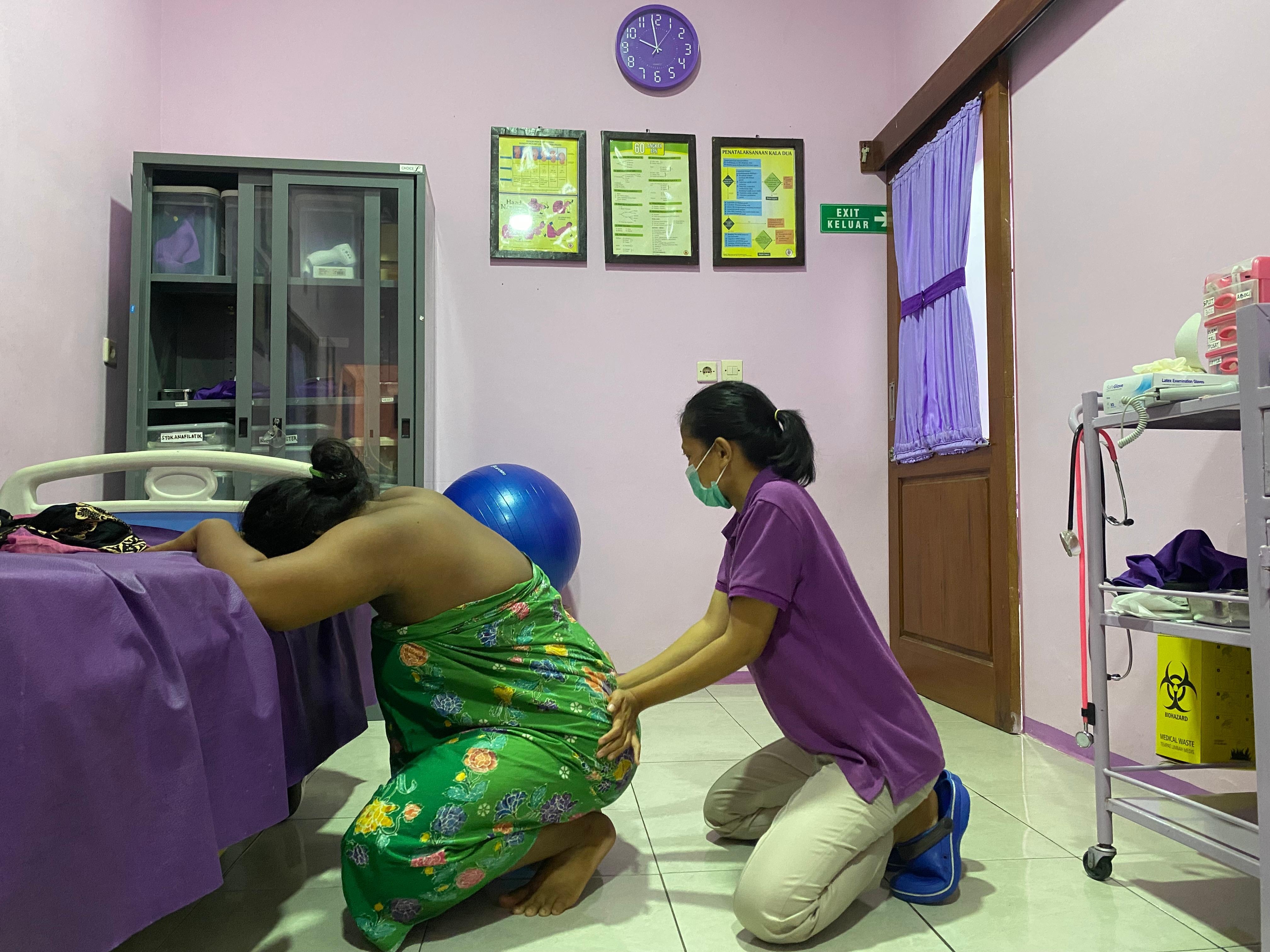 Keep Our Lombok Midwives Learning & Licensed