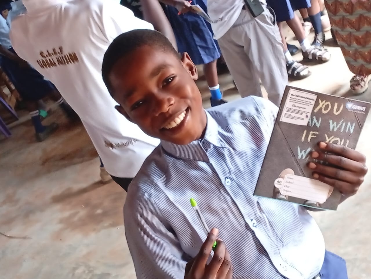 Give Educational Materials to Pupils in Ado-Ekiti