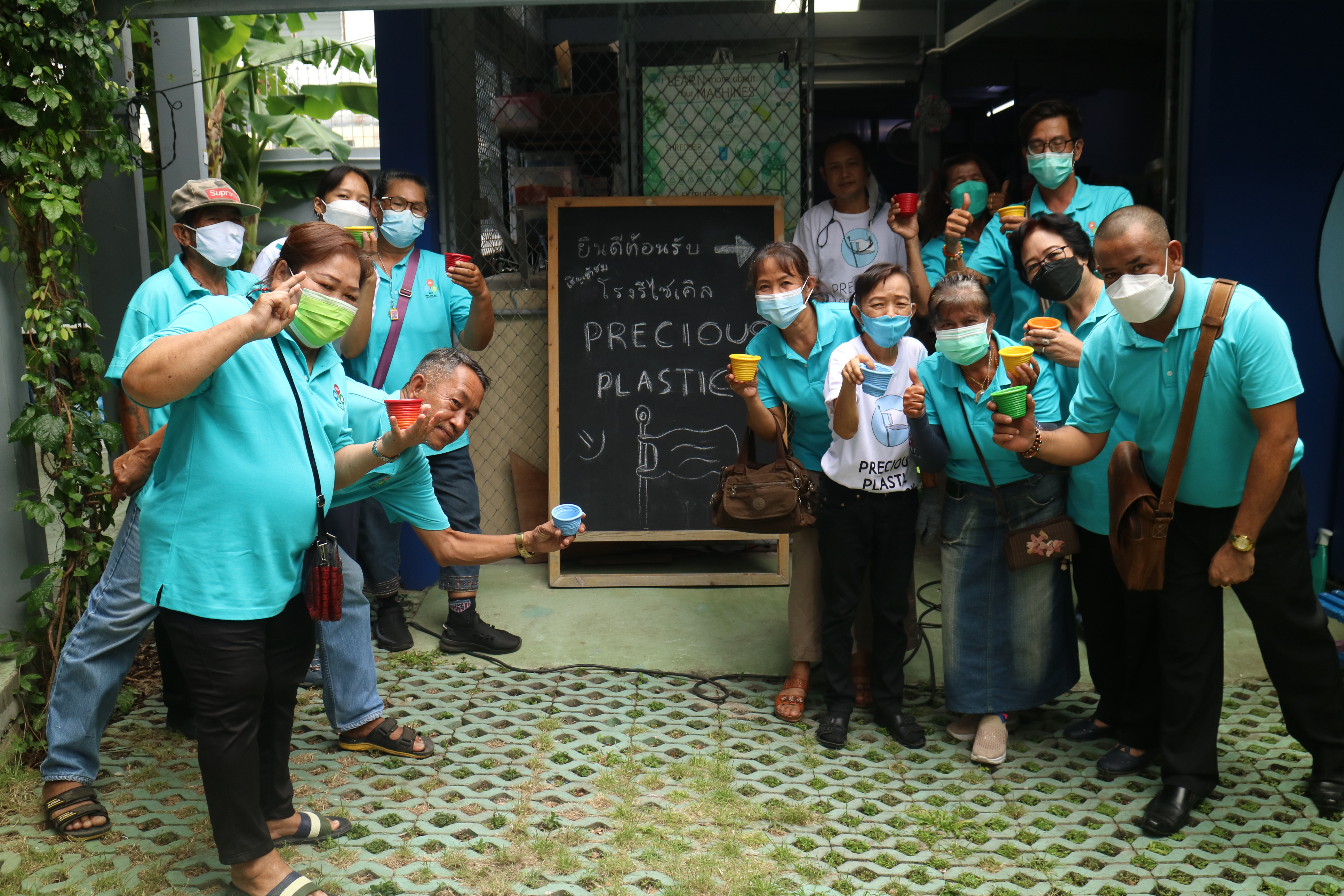 Expand community-based recycling in Thailand