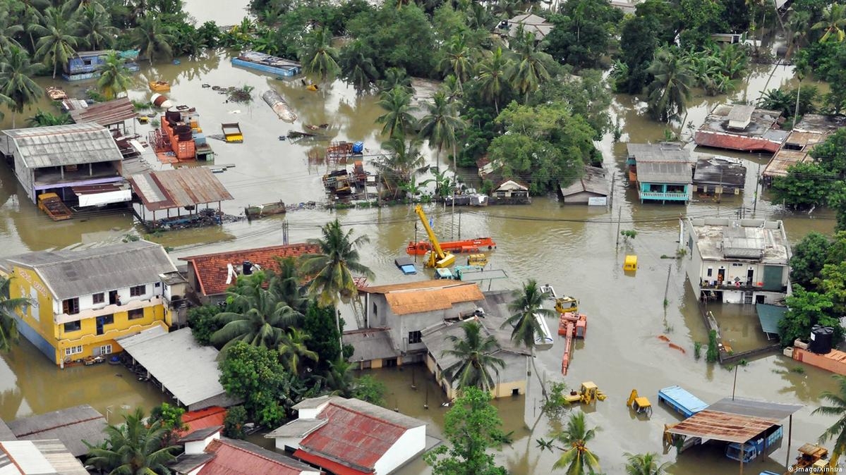 URGENTLY HELP  FLOODS & LANDSLIDE VICTIMS IN SRI L