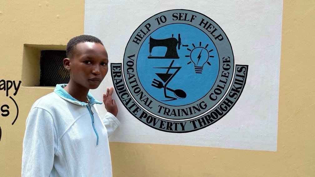 Let Violeth become a Tour Guide by Education I